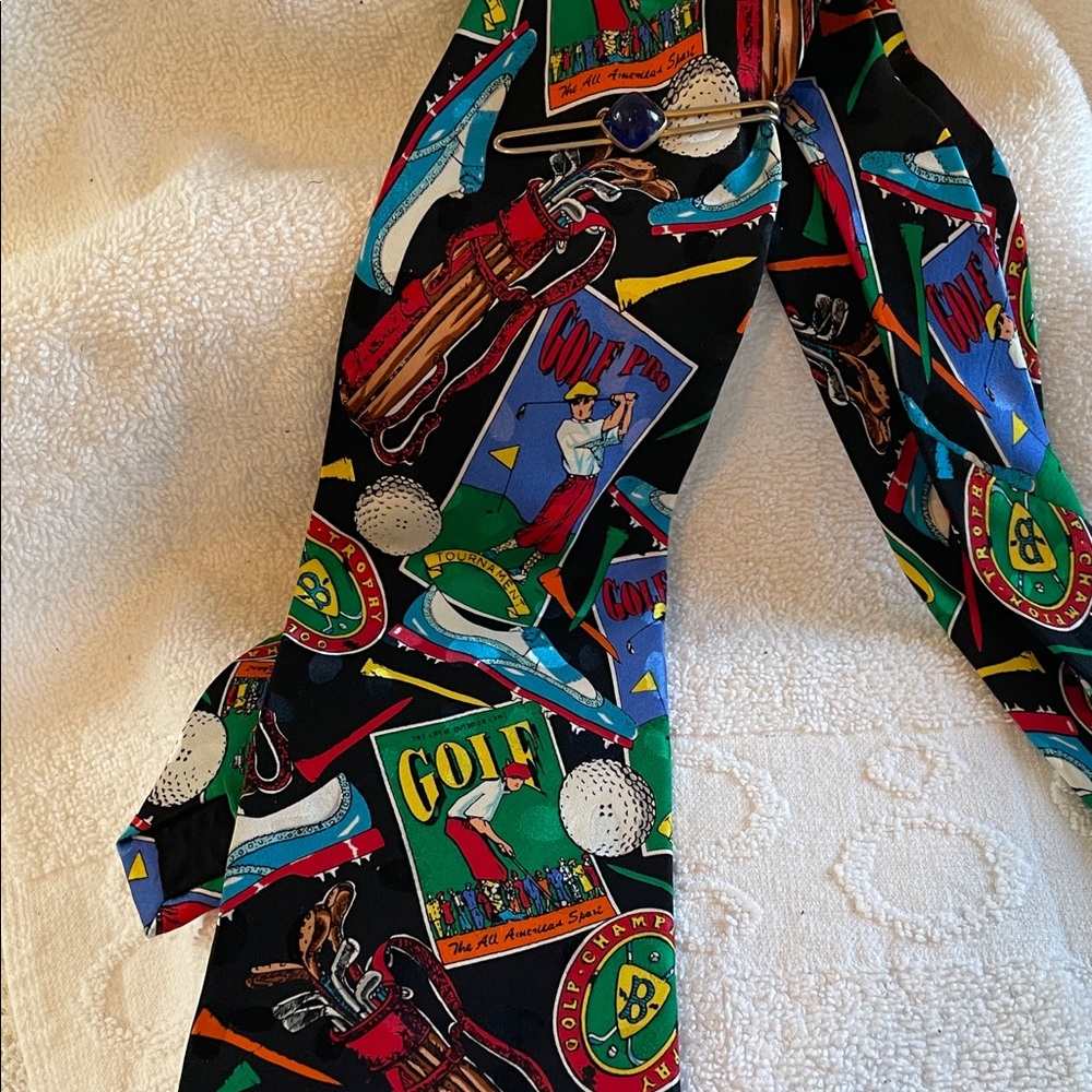 Addiction Golf Theme Tie - Multicolor (And a Vintage Tie Clip - Picture 1 of 7